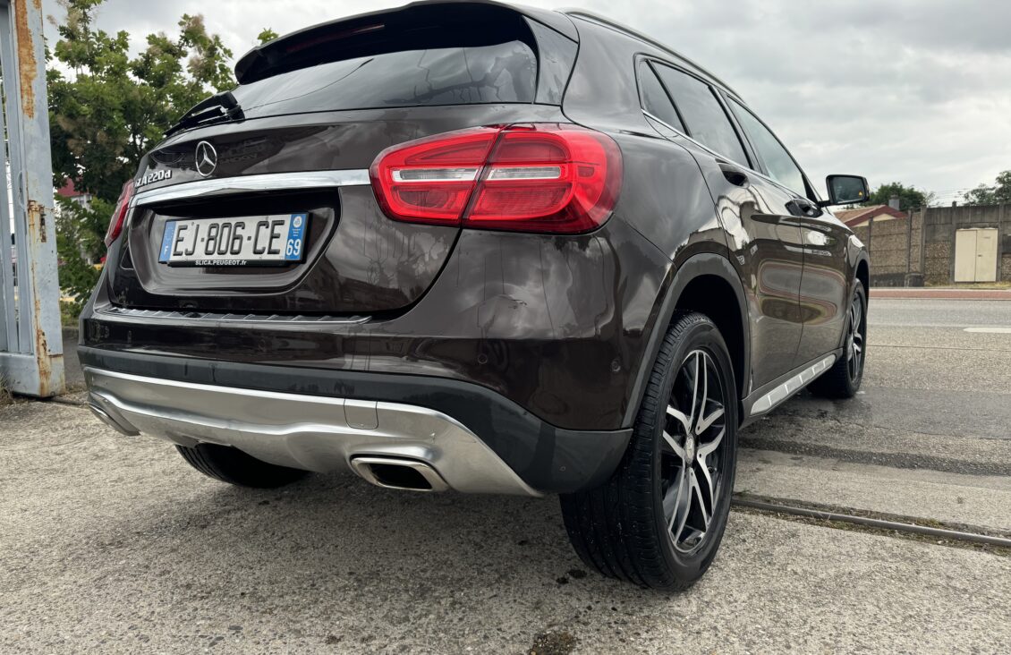MERCEDES GLA 220 D ACTIVITY EDITION 7G-DCT