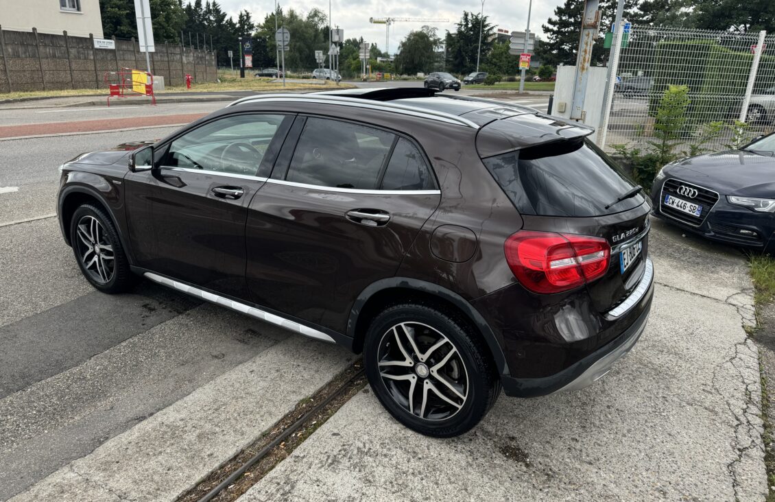 MERCEDES GLA 220 D ACTIVITY EDITION 7G-DCT