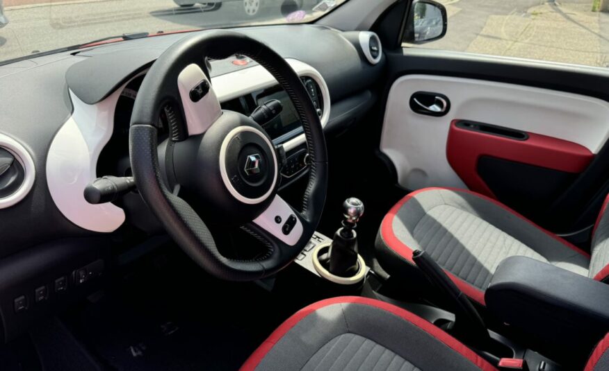 RENAULT TWINGO III 0.9 TCE 90 ENERGY INTENS 2