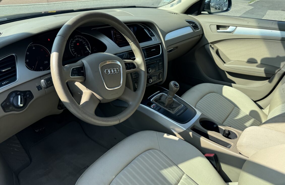 AUDI A4 IV AVANT 2.0 TDI 120 DPF AMBIENTE