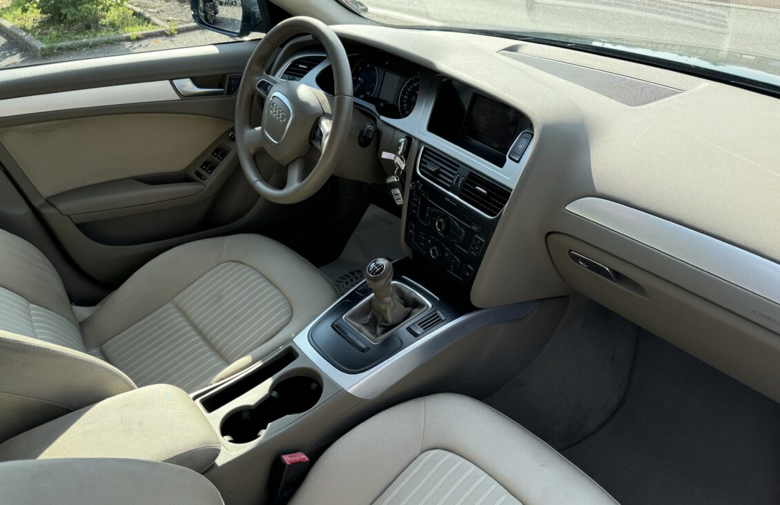 AUDI A4 IV AVANT 2.0 TDI 120 DPF AMBIENTE