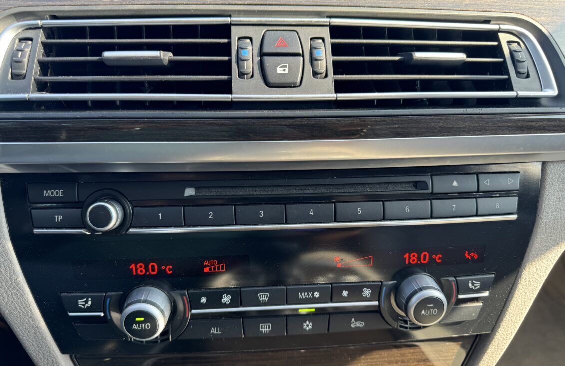 BMW SERIE 7 (F01) 730DA 245 LUXE