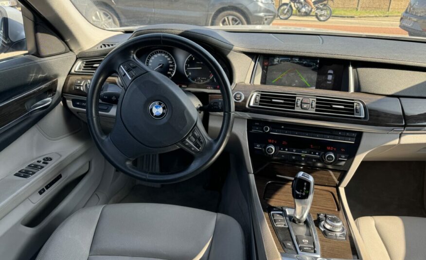 BMW SERIE 7 (F01) 730DA 245 LUXE