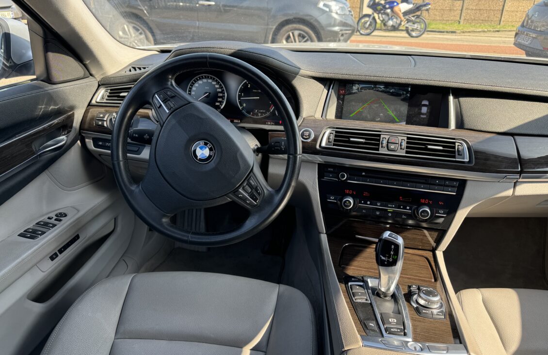 BMW SERIE 7 (F01) 730DA 245 LUXE