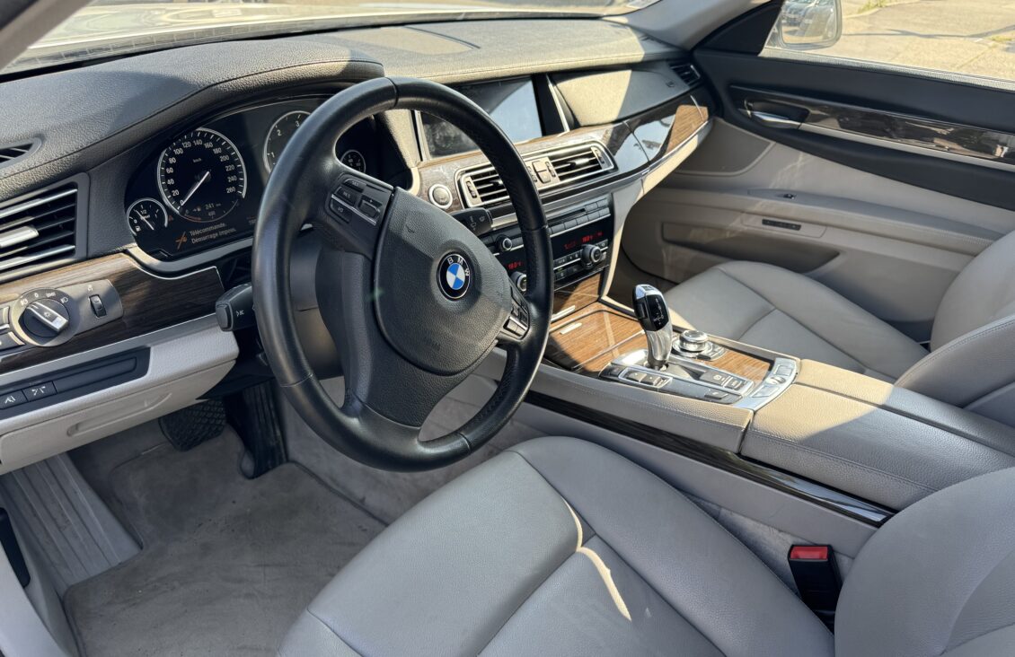 BMW SERIE 7 (F01) 730DA 245 LUXE