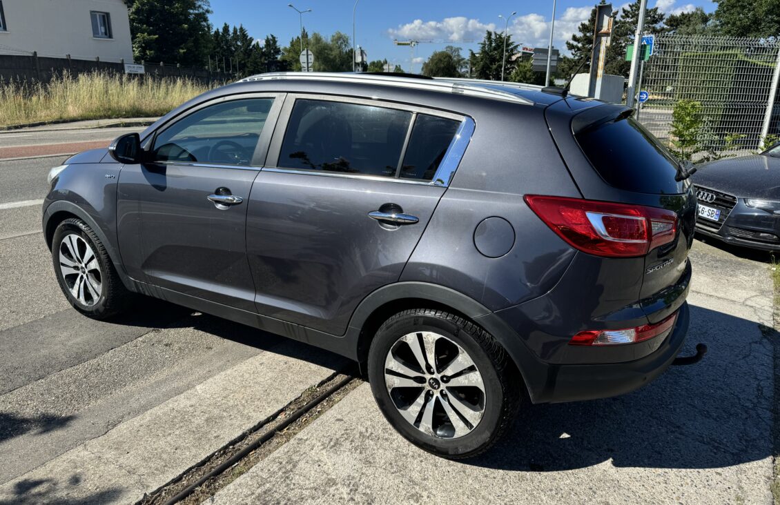 KIA SPORTAGE III 2.0 CRDI 136 4WD ULTIMATE