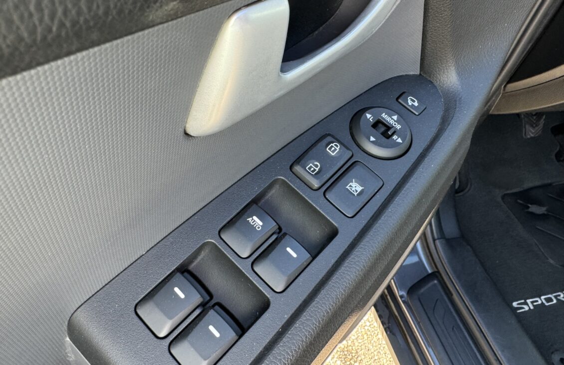 KIA SPORTAGE III 2.0 CRDI 136 4WD ULTIMATE