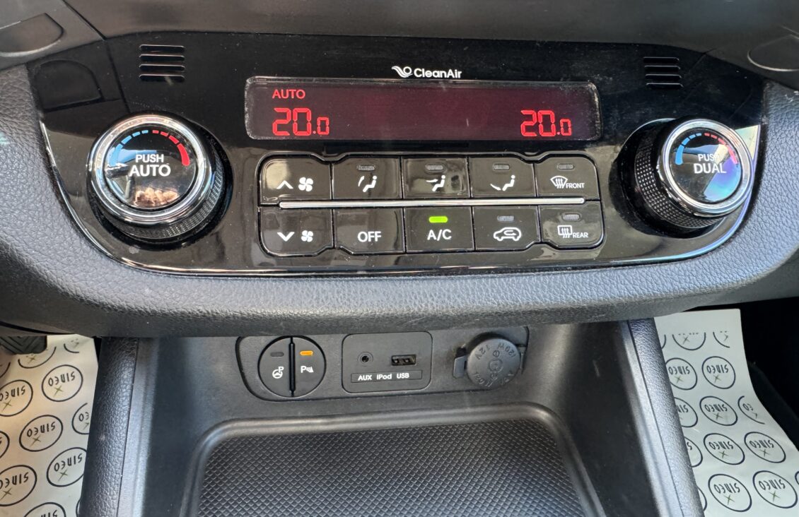 KIA SPORTAGE III 2.0 CRDI 136 4WD ULTIMATE