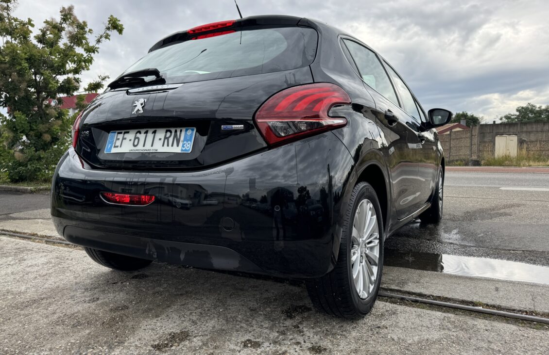 PEUGEOT 208 (2) 1.2 PURETECH 110 S&S ALLURE
