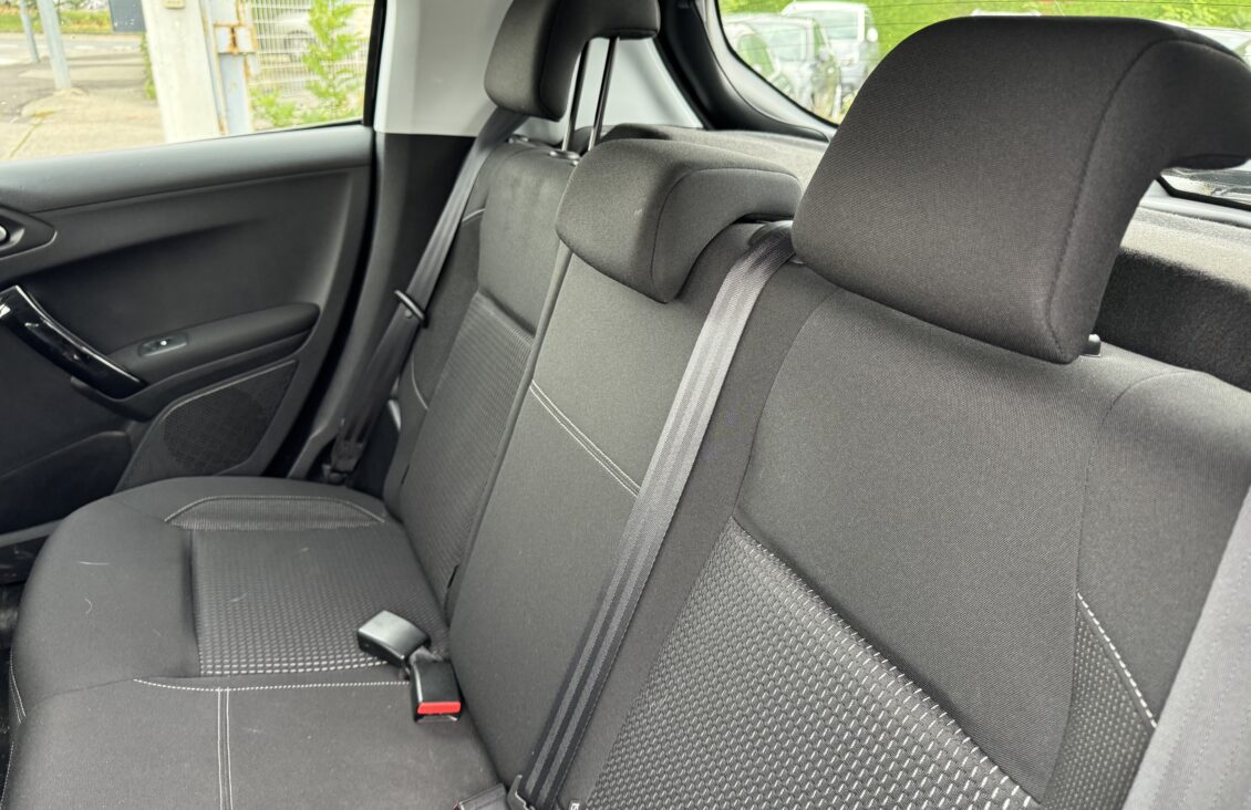 PEUGEOT 208 (2) 1.2 PURETECH 110 S&S ALLURE