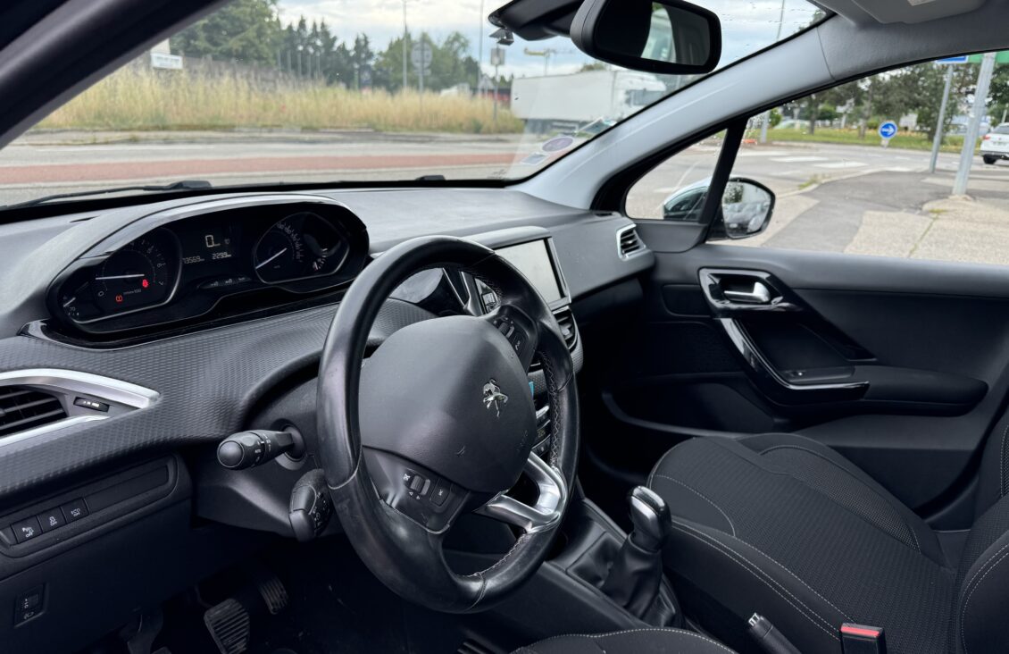 PEUGEOT 208 (2) 1.2 PURETECH 110 S&S ALLURE