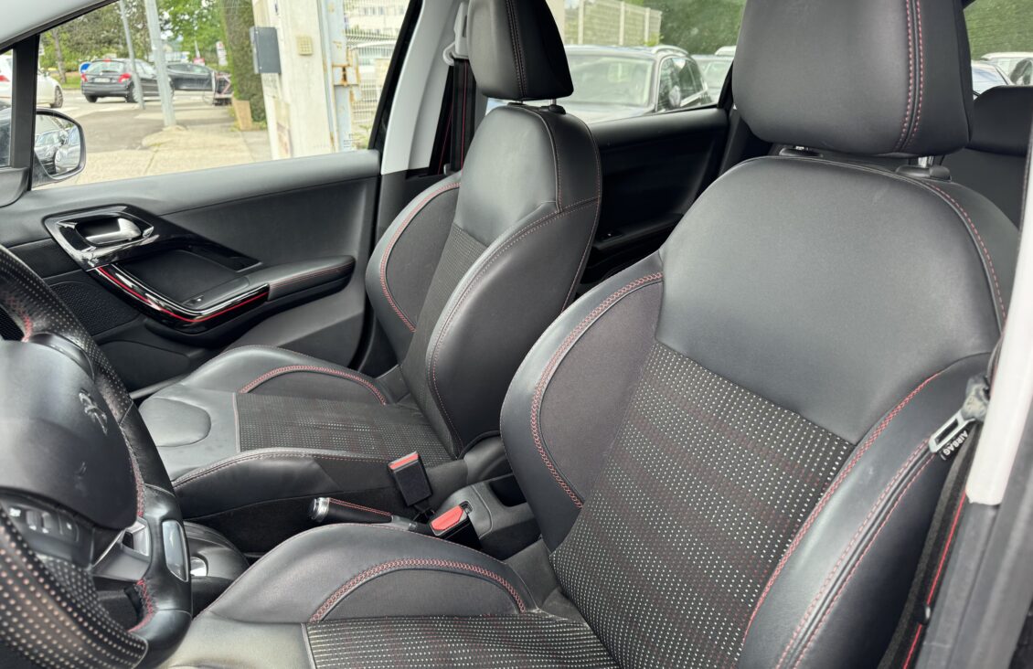 PEUGEOT 208 (2) 1.2 PURETECH 110 S&S GT LINE