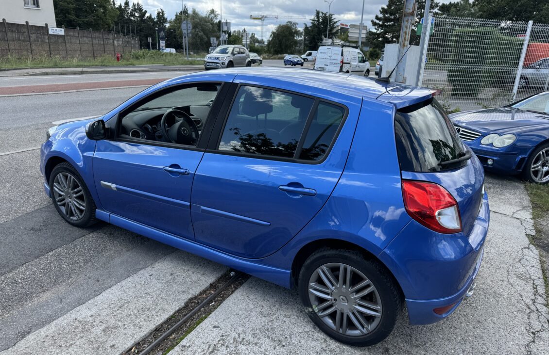 RENAULT CLIO III (2) 1.5 DCI 105 5CV GT 5P EURO5