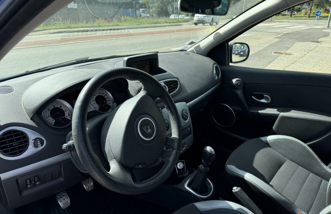 RENAULT CLIO III (2) 1.5 DCI 105 5CV GT 5P EURO5