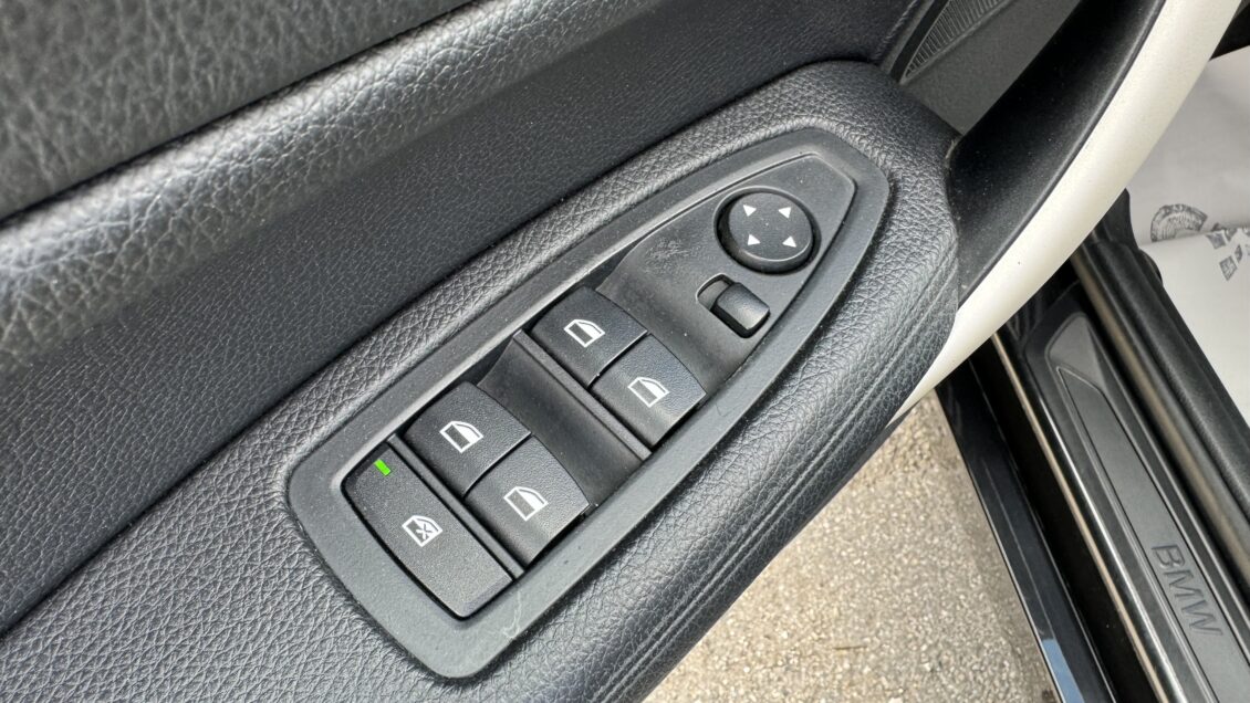 BMW SERIE 1 (F20) 116D 116 LOUNGE 5P BVA8