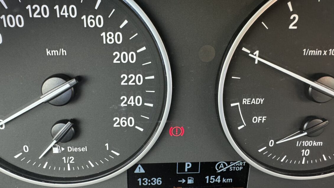 BMW SERIE 1 (F20) 116D 116 LOUNGE 5P BVA8