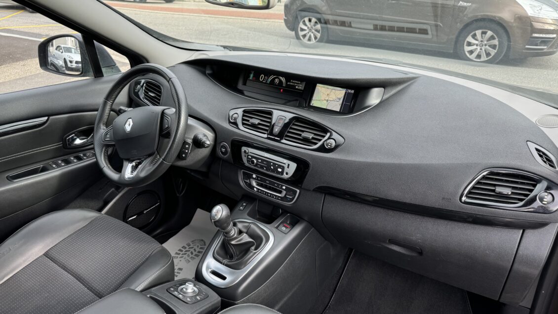 RENAULT SCENIC III (2) 1.6 DCI 130 ENERGY FAP BOSE EDITION