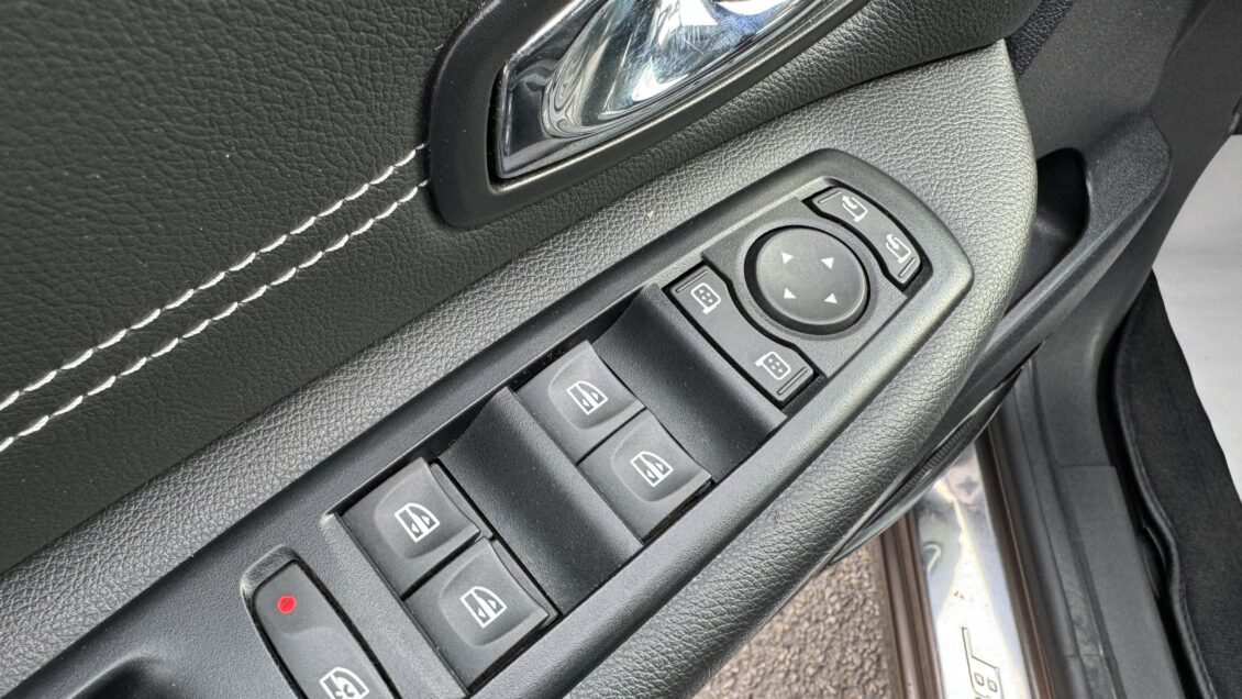 RENAULT SCENIC III (2) 1.6 DCI 130 ENERGY FAP BOSE EDITION